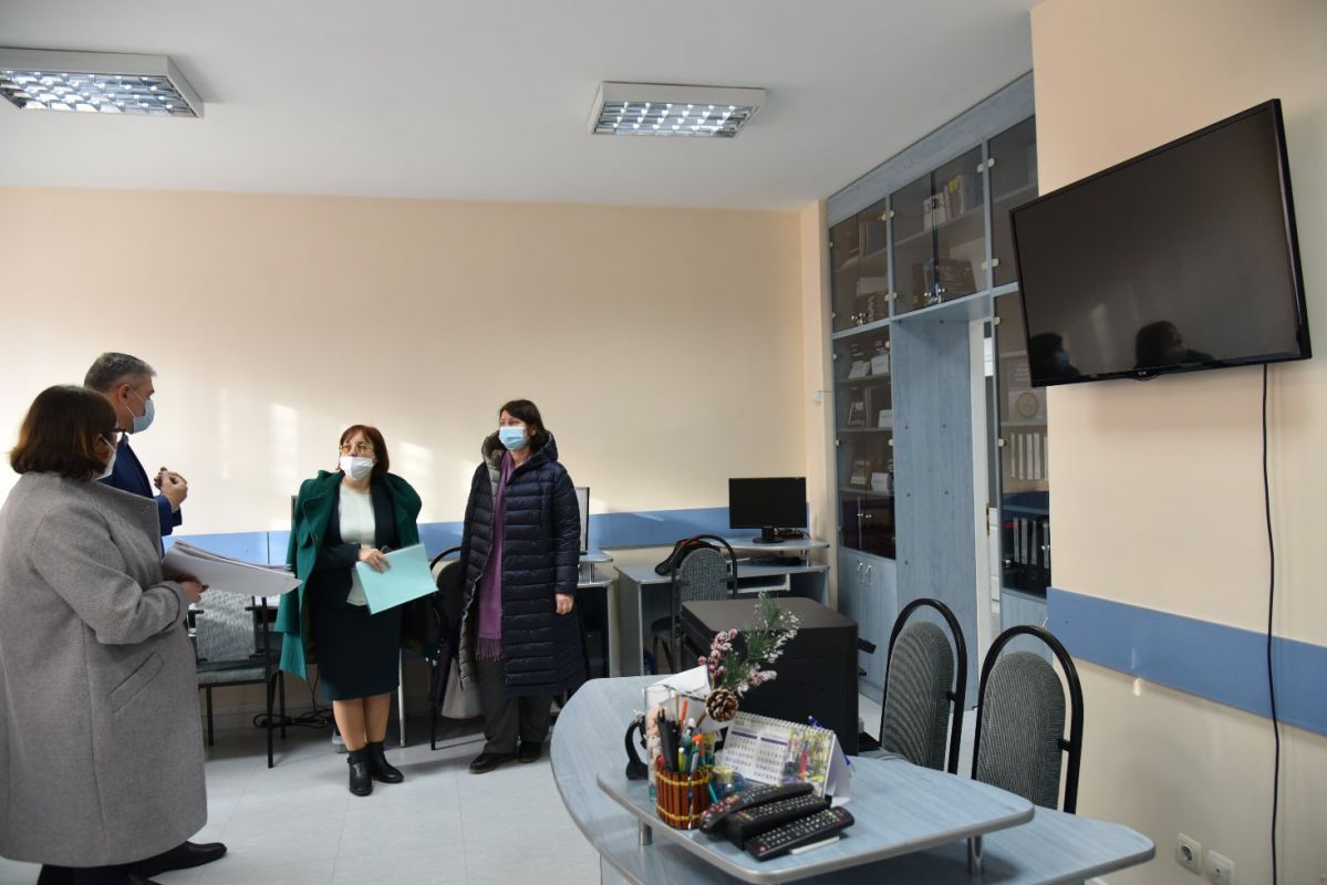 external evaluation commission